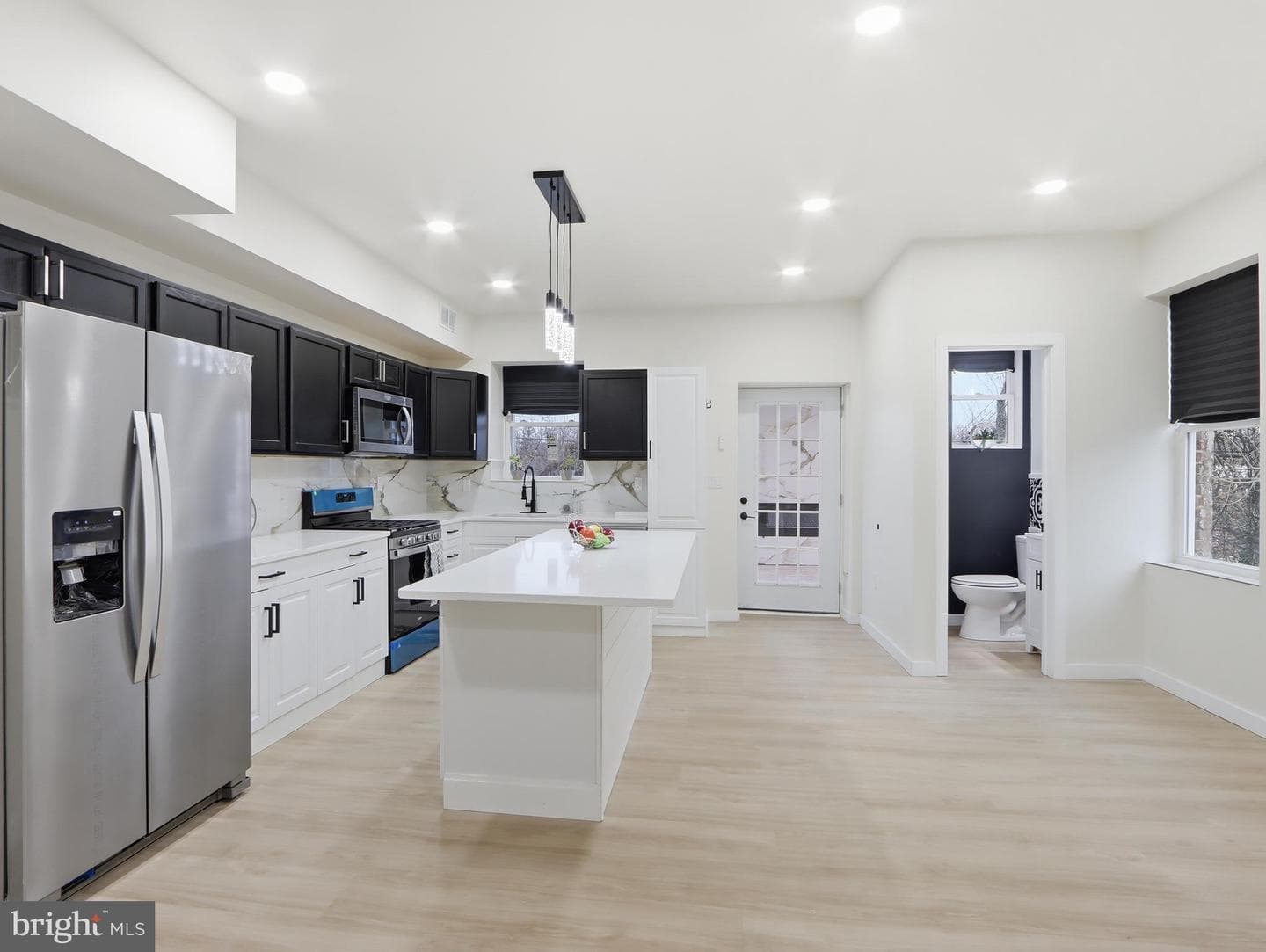 4201 Ivanhoe Avenue photo 4