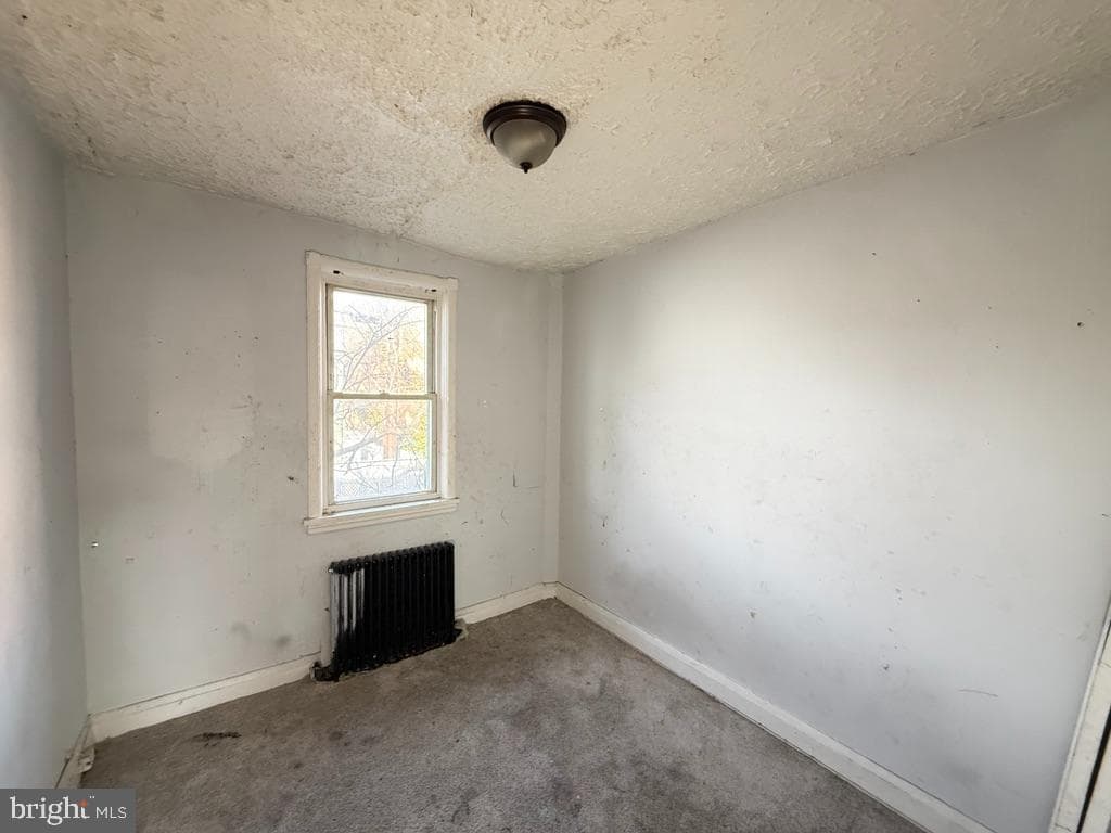 526 Sheridan Avenue photo 10