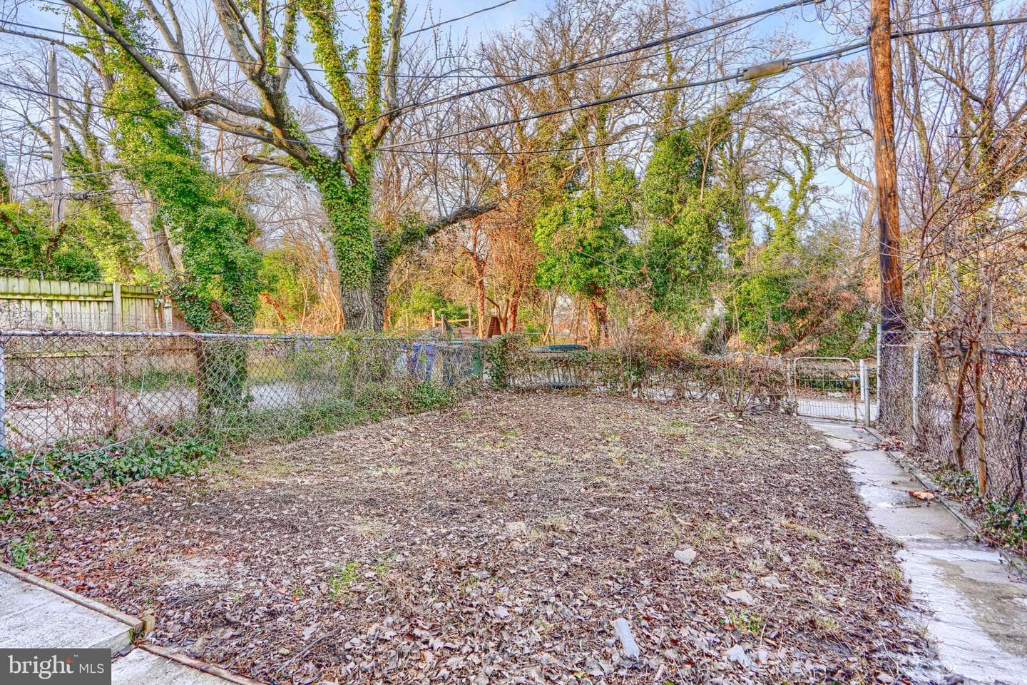 608 Radnor Avenue photo 27