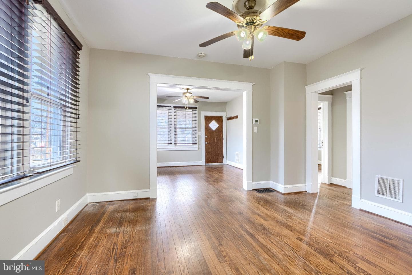 5932 Bertram Avenue photo 9