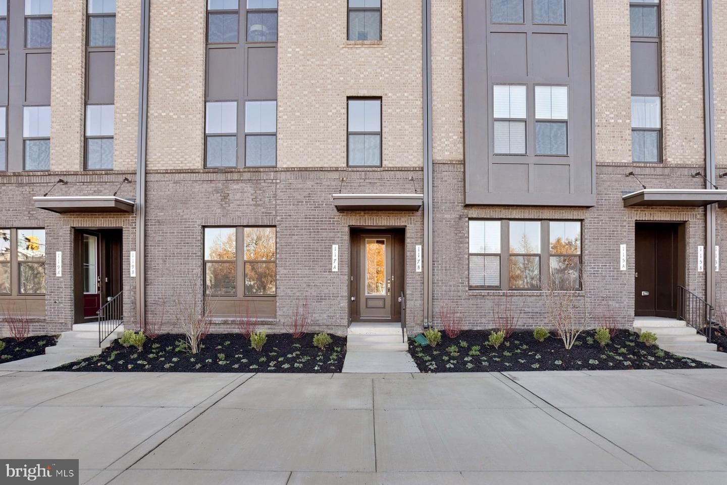 103b E Cromwell Street #lot 2003