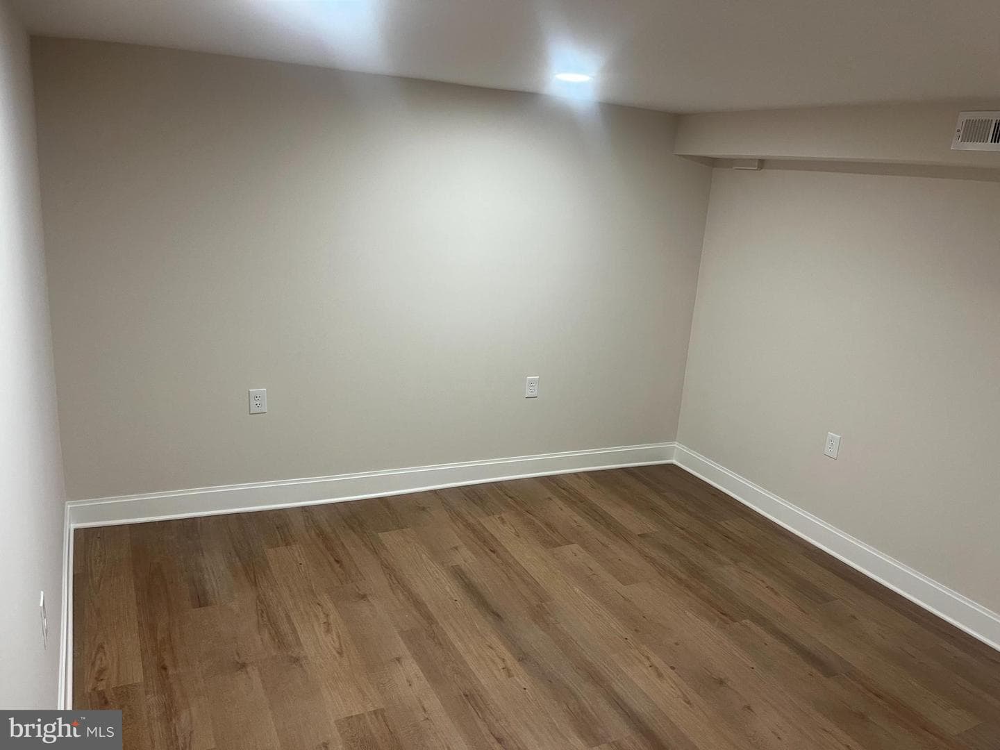 2323 Sidney Avenue photo 20