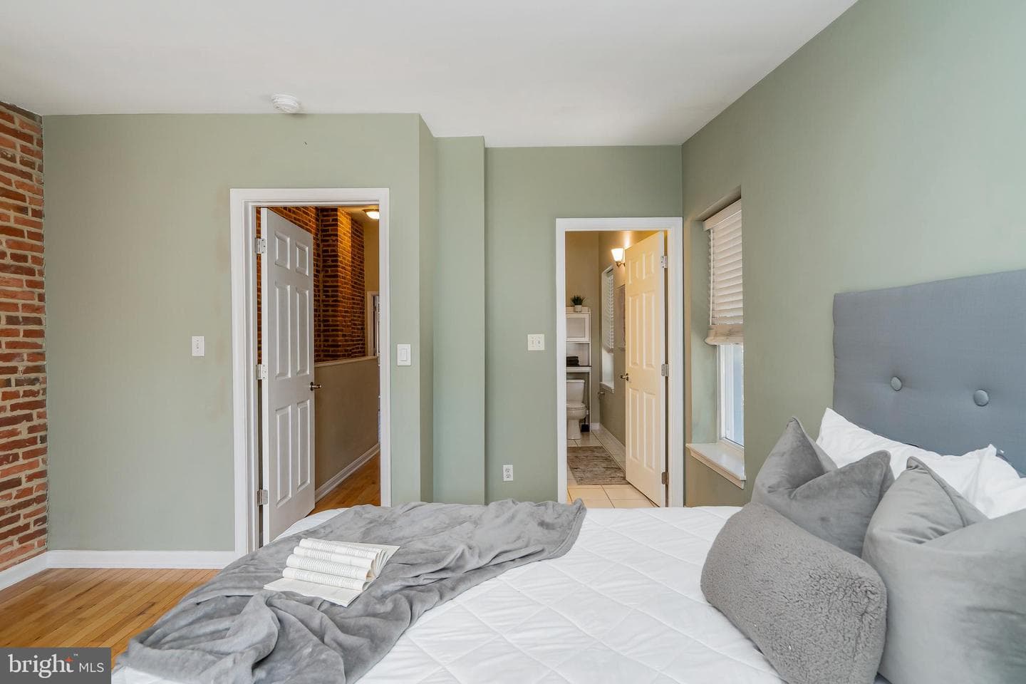 2937 Dillon Street photo 25