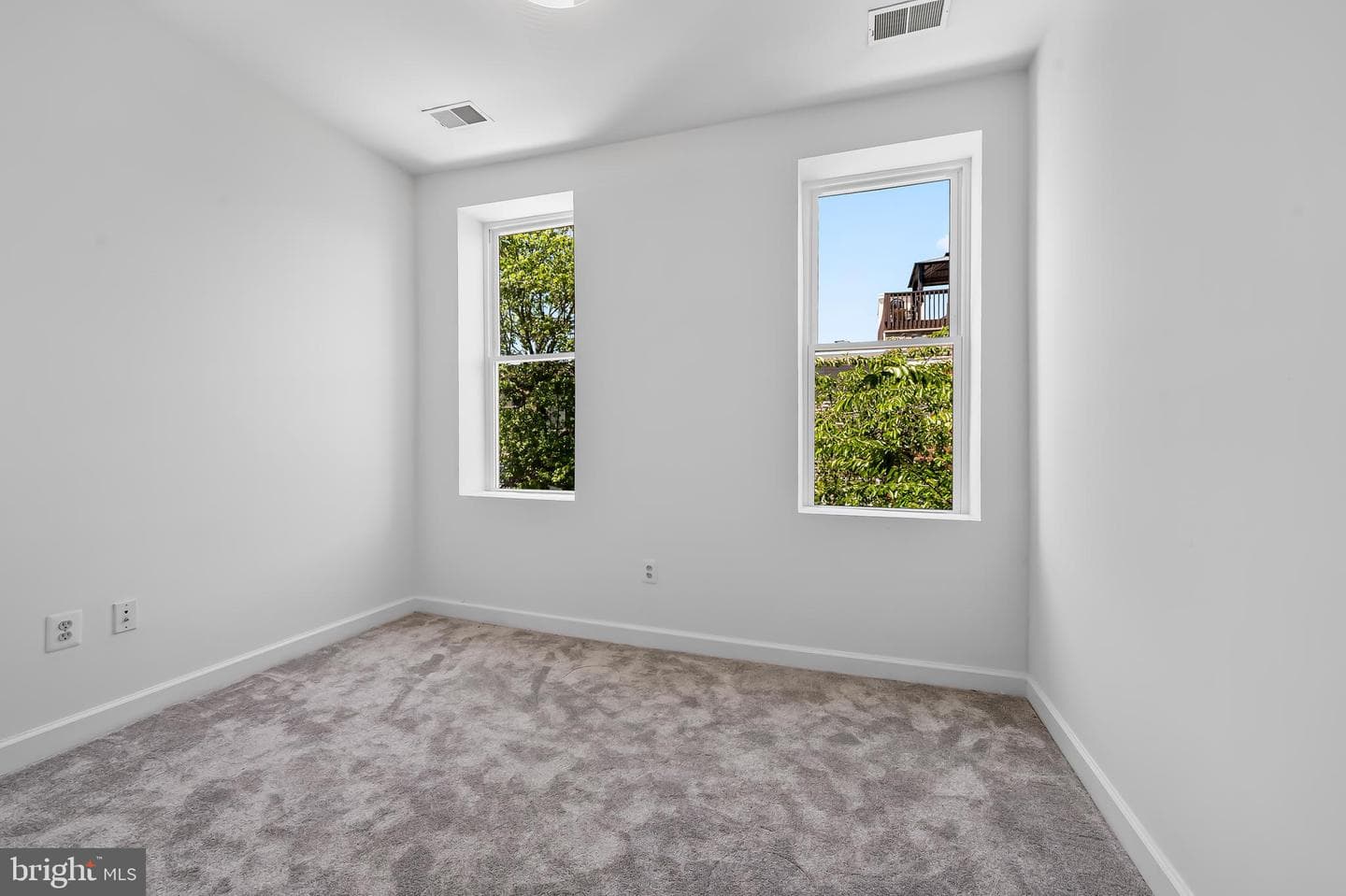 819 S Port Street photo 24