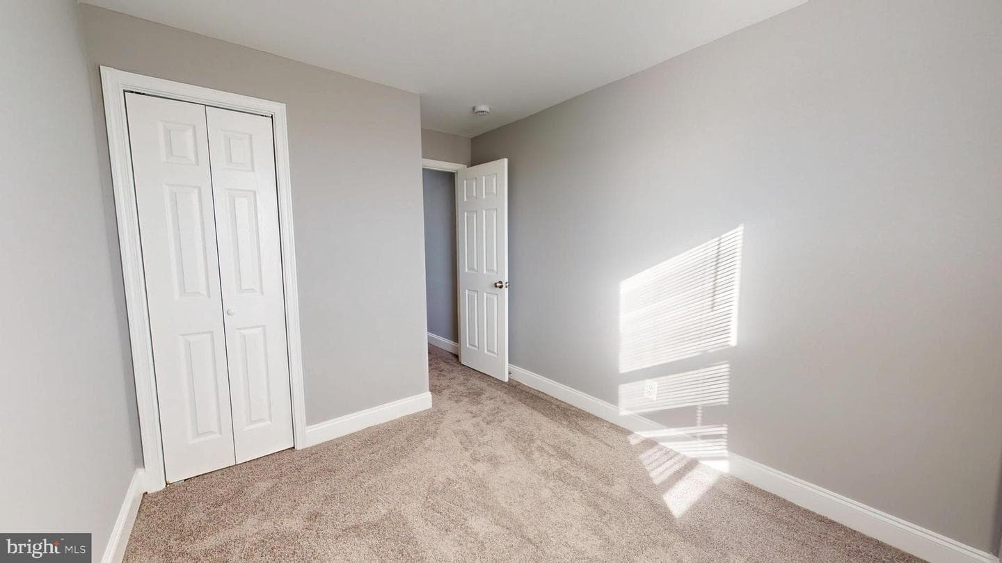 2615 E Chase Street photo 15