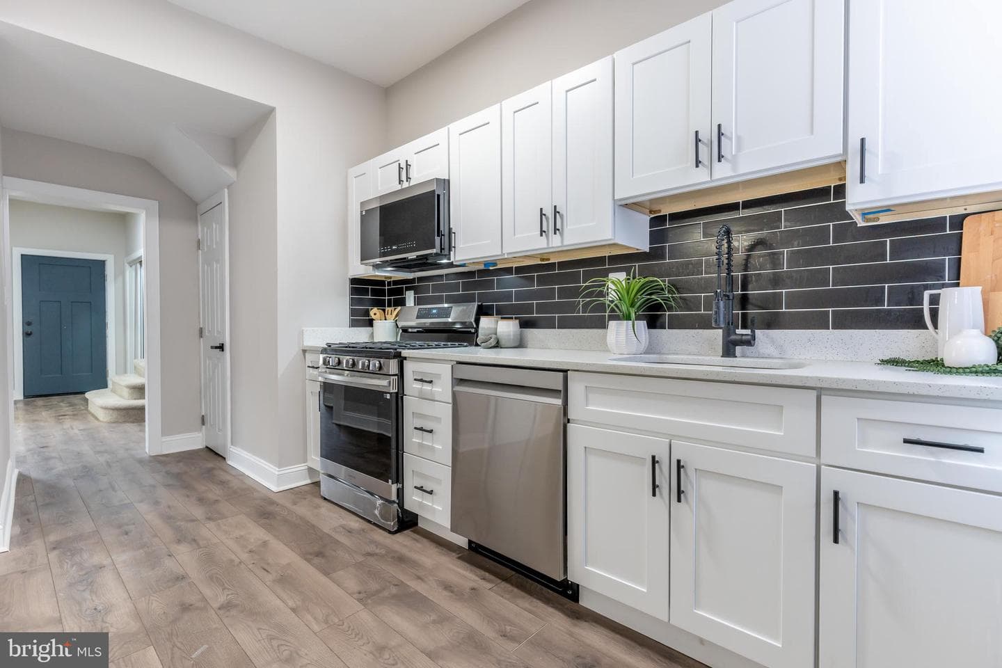 3651 Cottage Avenue photo 5