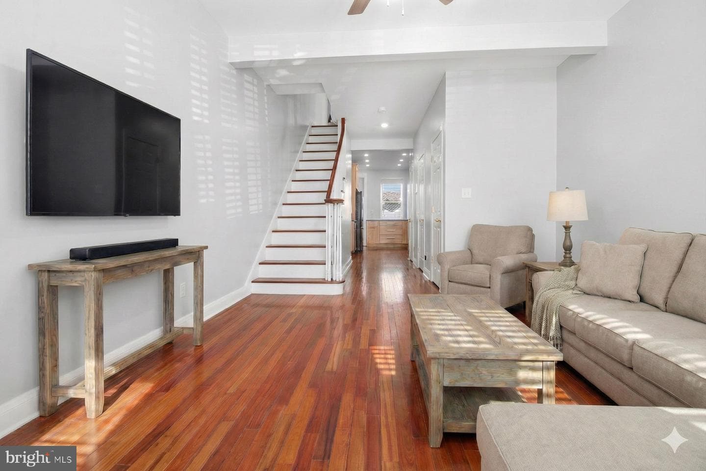 2510 Fleet Street photo 11