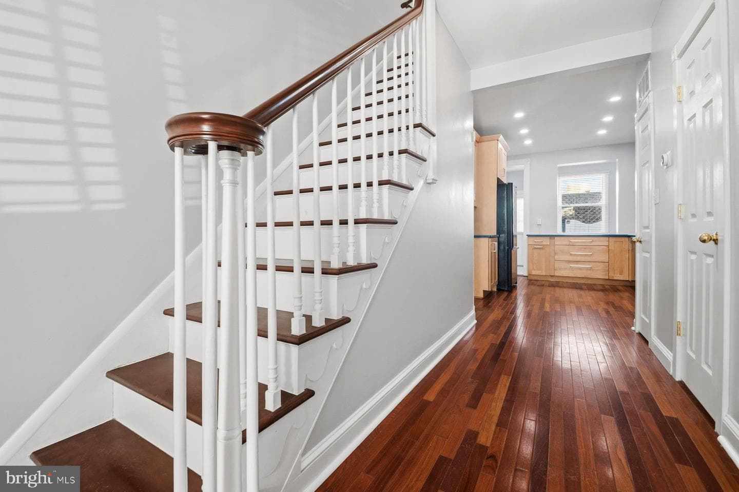 2510 Fleet Street photo 12