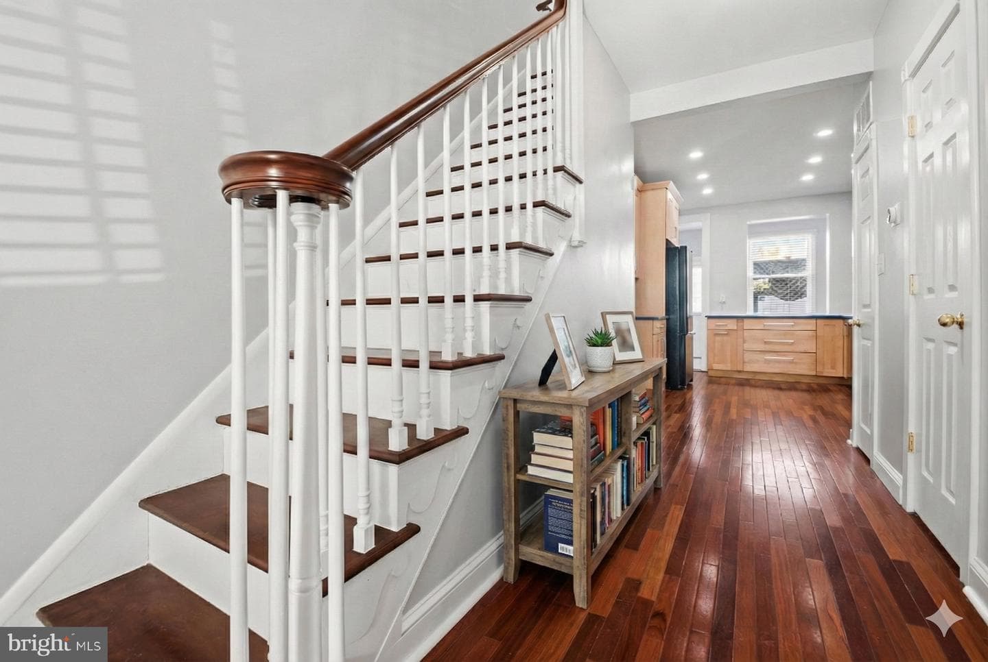 2510 Fleet Street photo 13