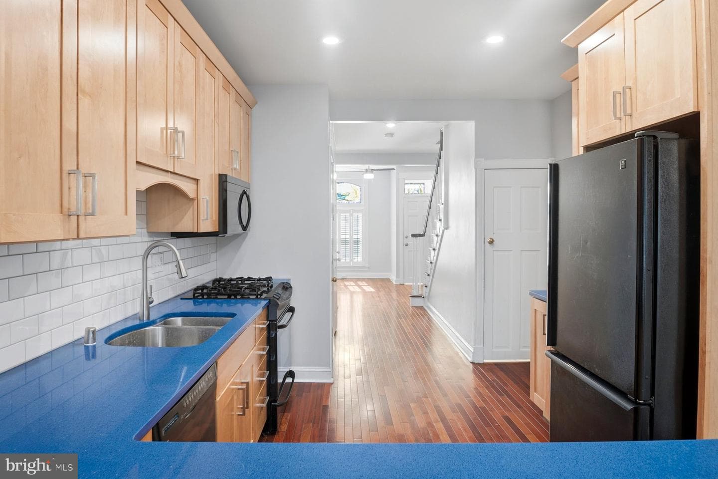 2510 Fleet Street photo 18
