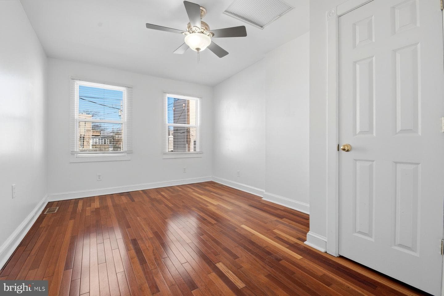 2510 Fleet Street photo 24