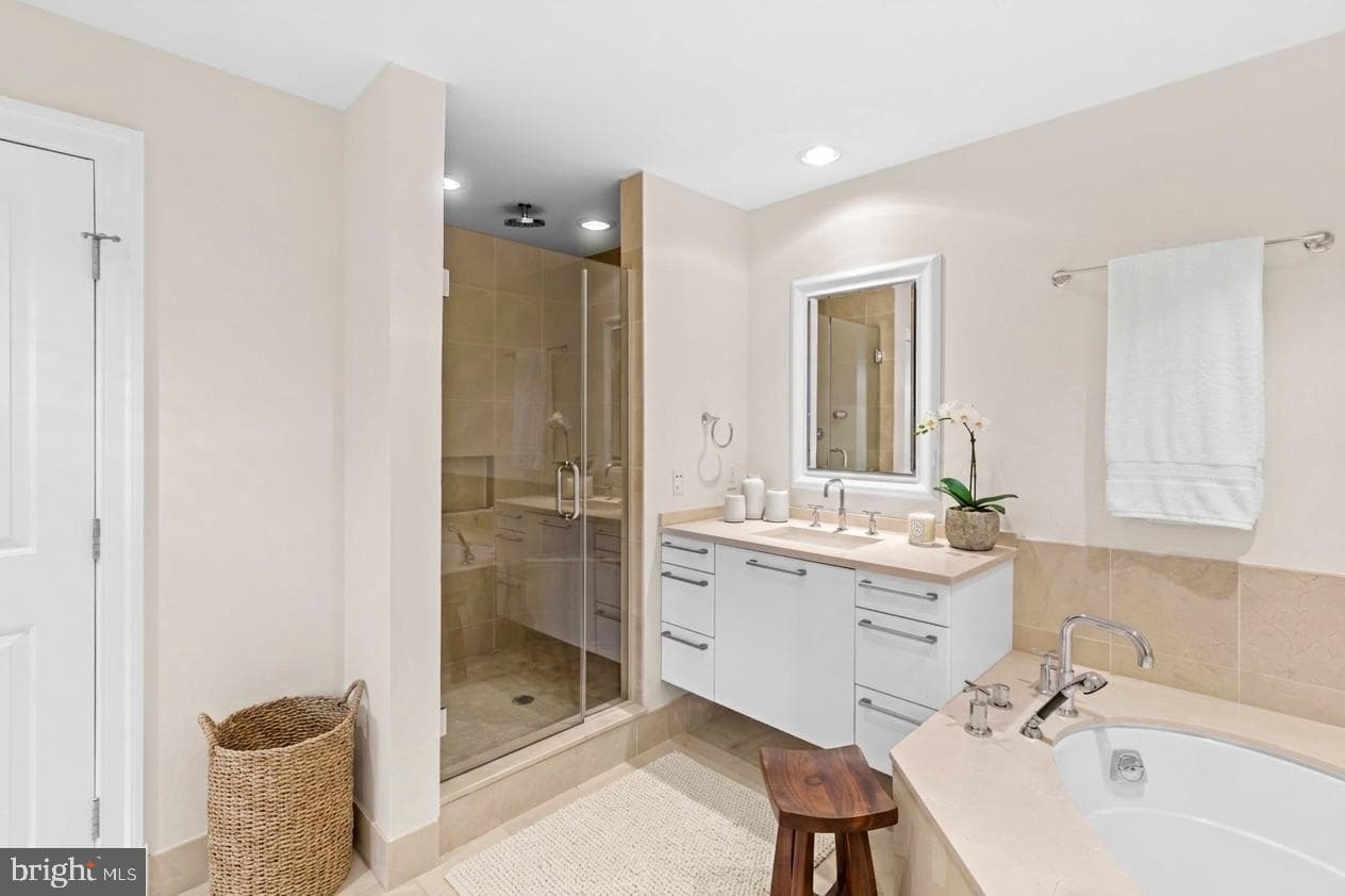 801 Key Highway #442 photo 15