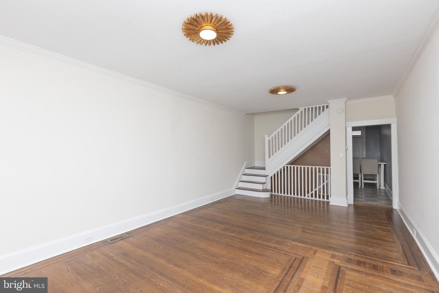 3659 Chestnut Avenue photo 3