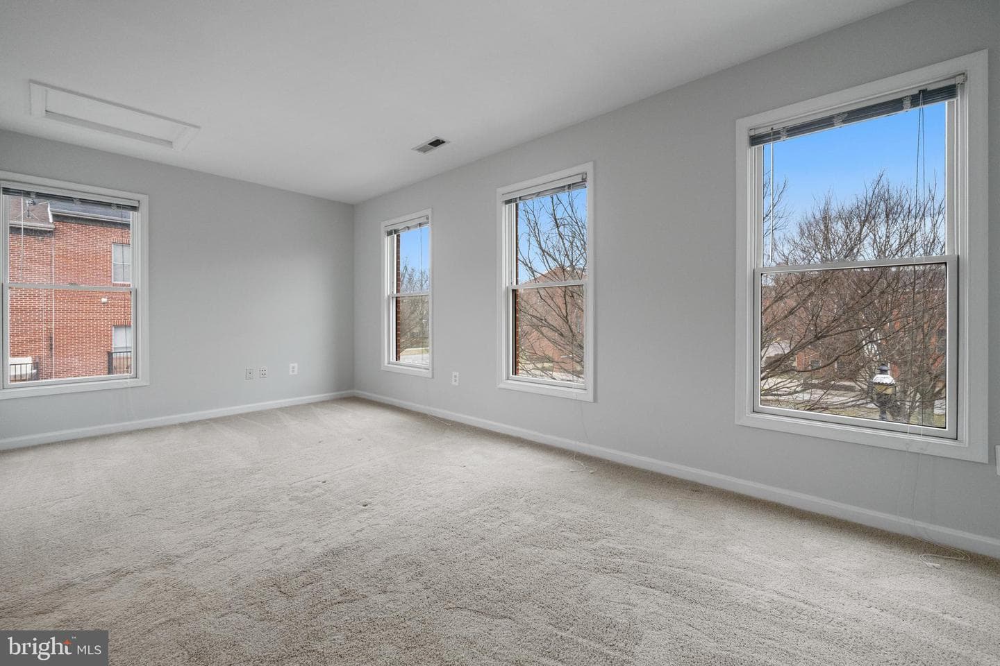 1901 Linden Avenue photo 26