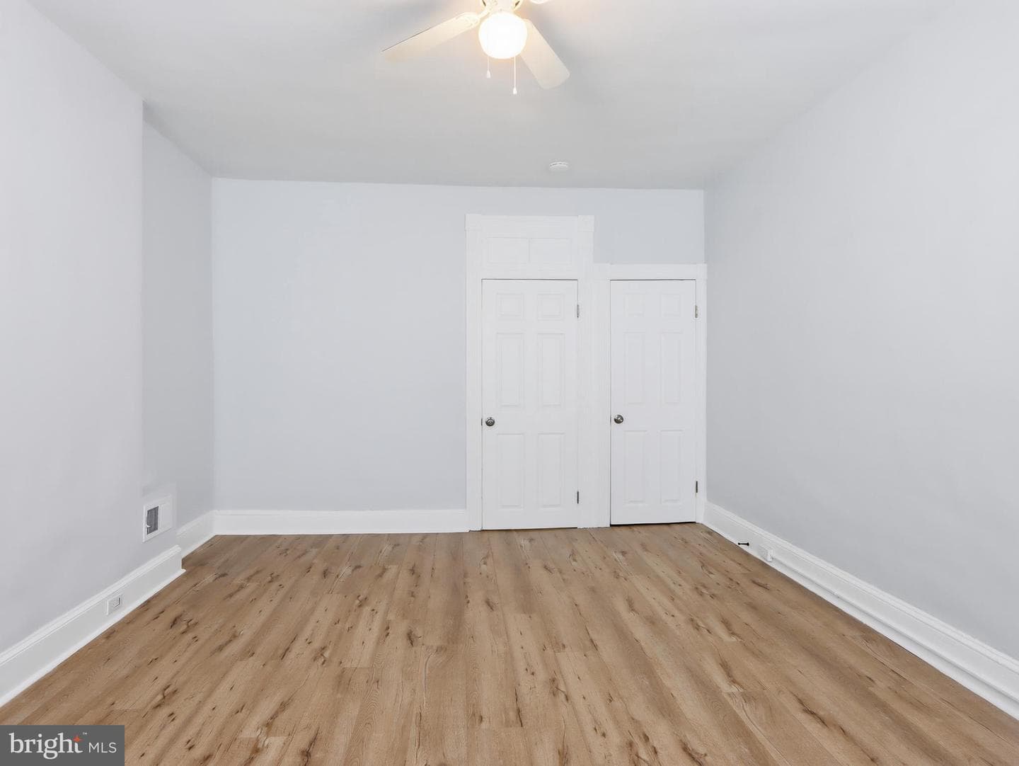 1724 Payson Street N photo 38