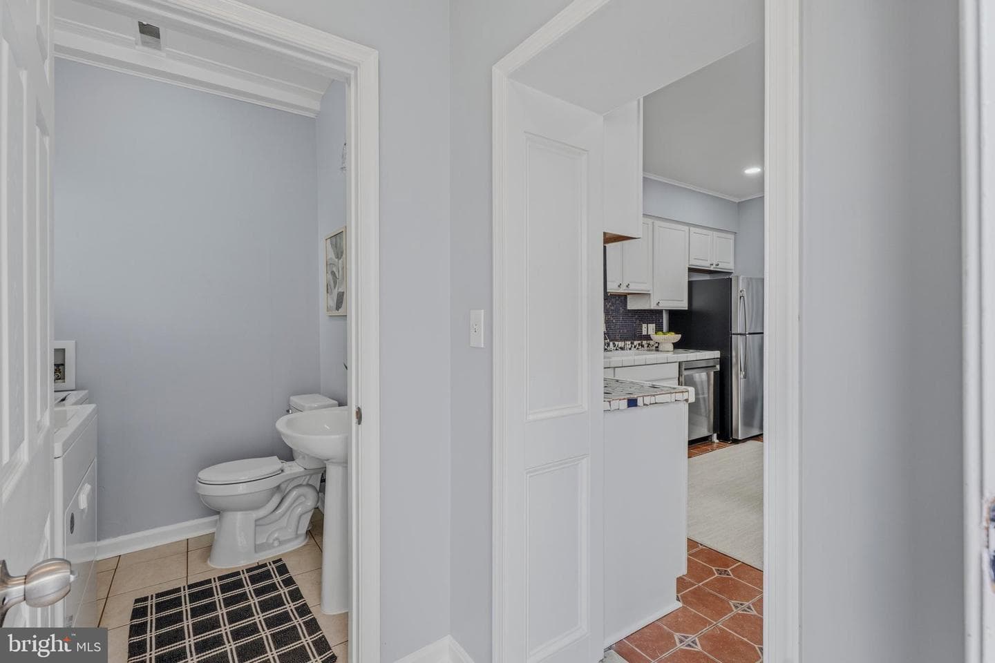 236 Cross Street E photo 14