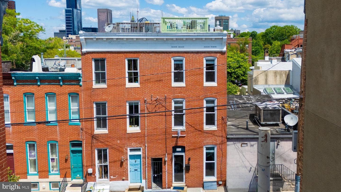 236 Cross Street E, Baltimore