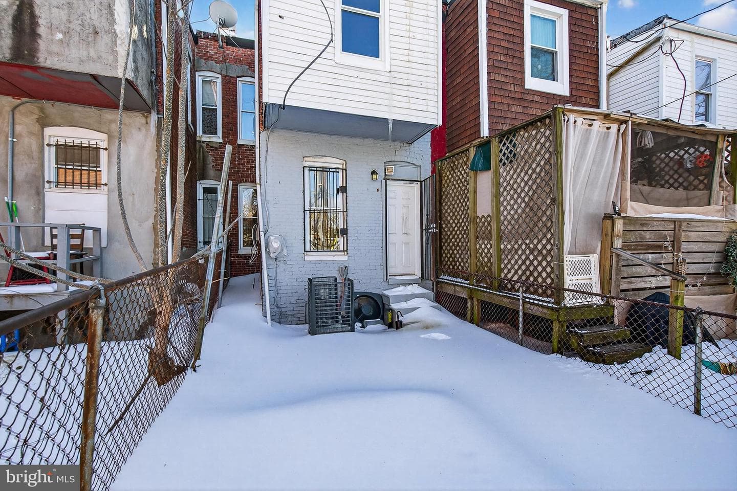 2430 E Lafayette Avenue photo 30