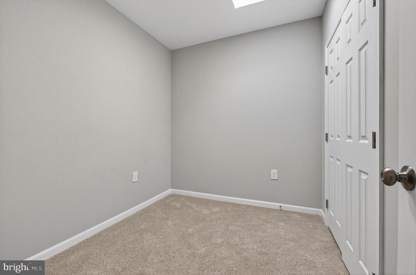 2822 Harlem Avenue photo 20