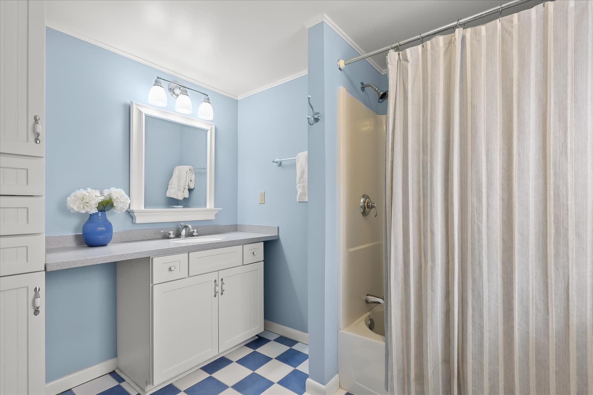 133 W Lee Street photo 33