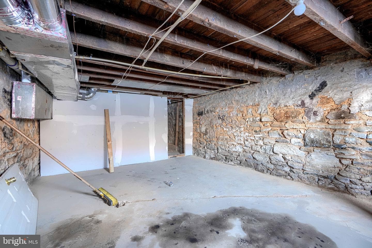 2017 Wilkens Avenue photo 21