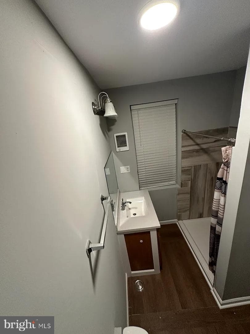 1510 Sycamore Street photo 3