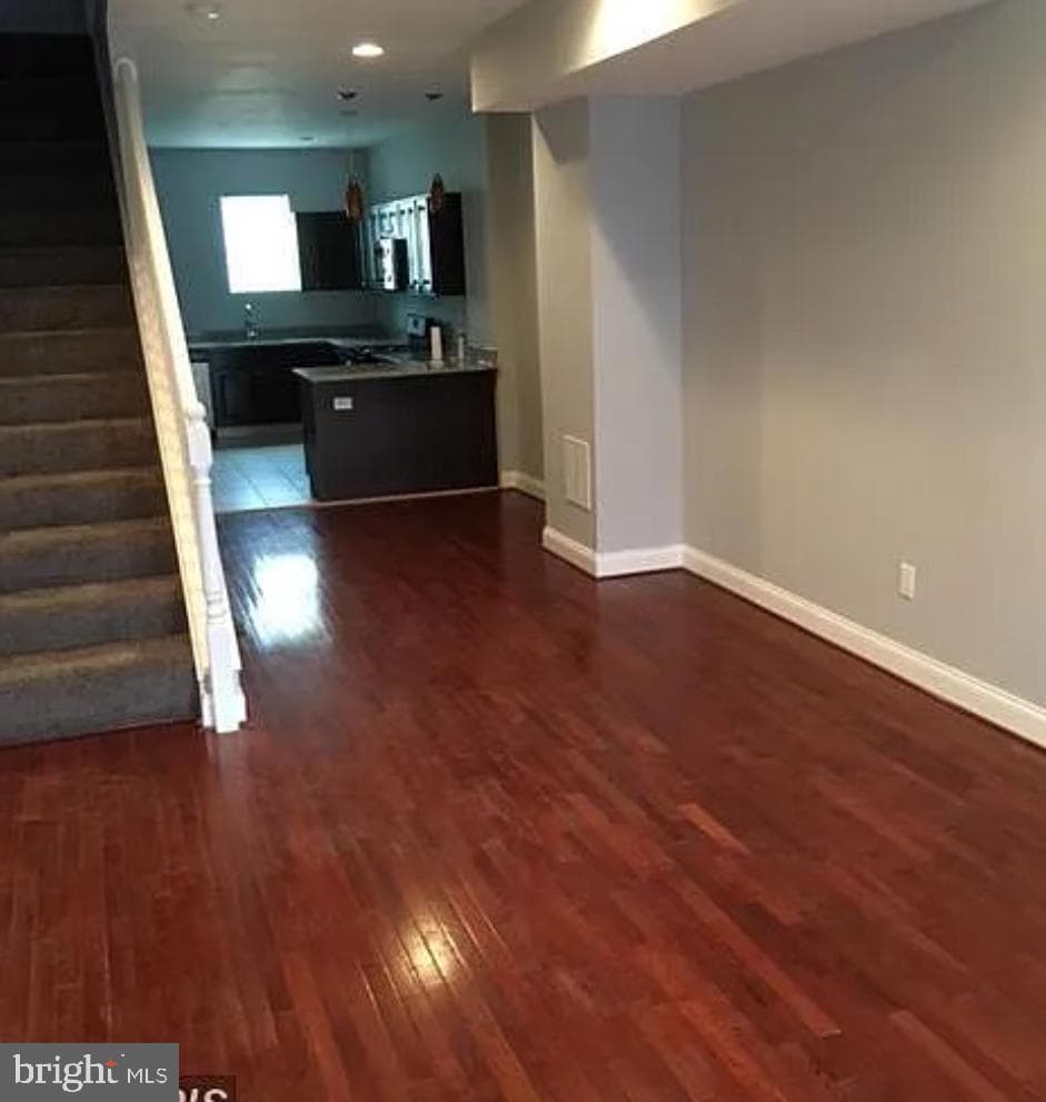 2023 W Lexington Street photo 9