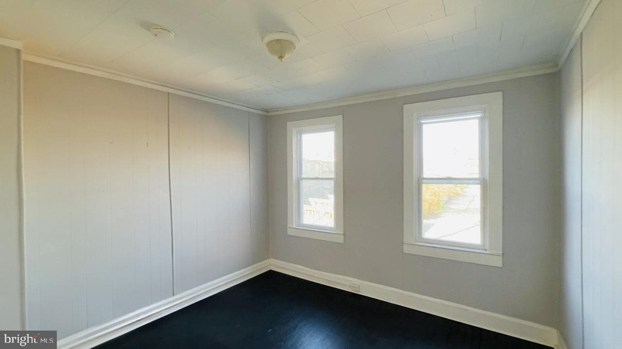 3102 E Fairmount Avenue photo 3