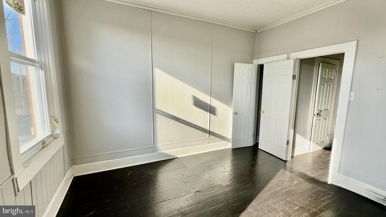 3102 E Fairmount Avenue photo 5