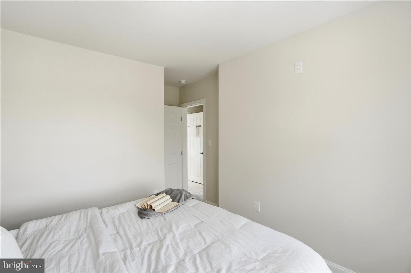 1432 Walker Avenue photo 28