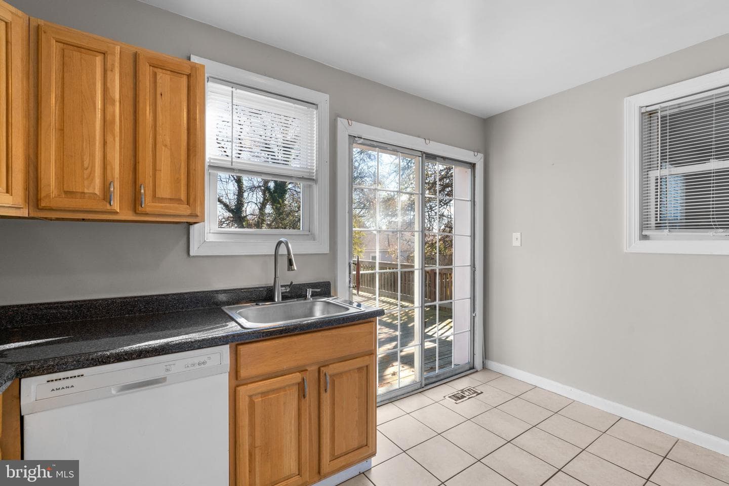 6103 Glenoak Avenue photo 18