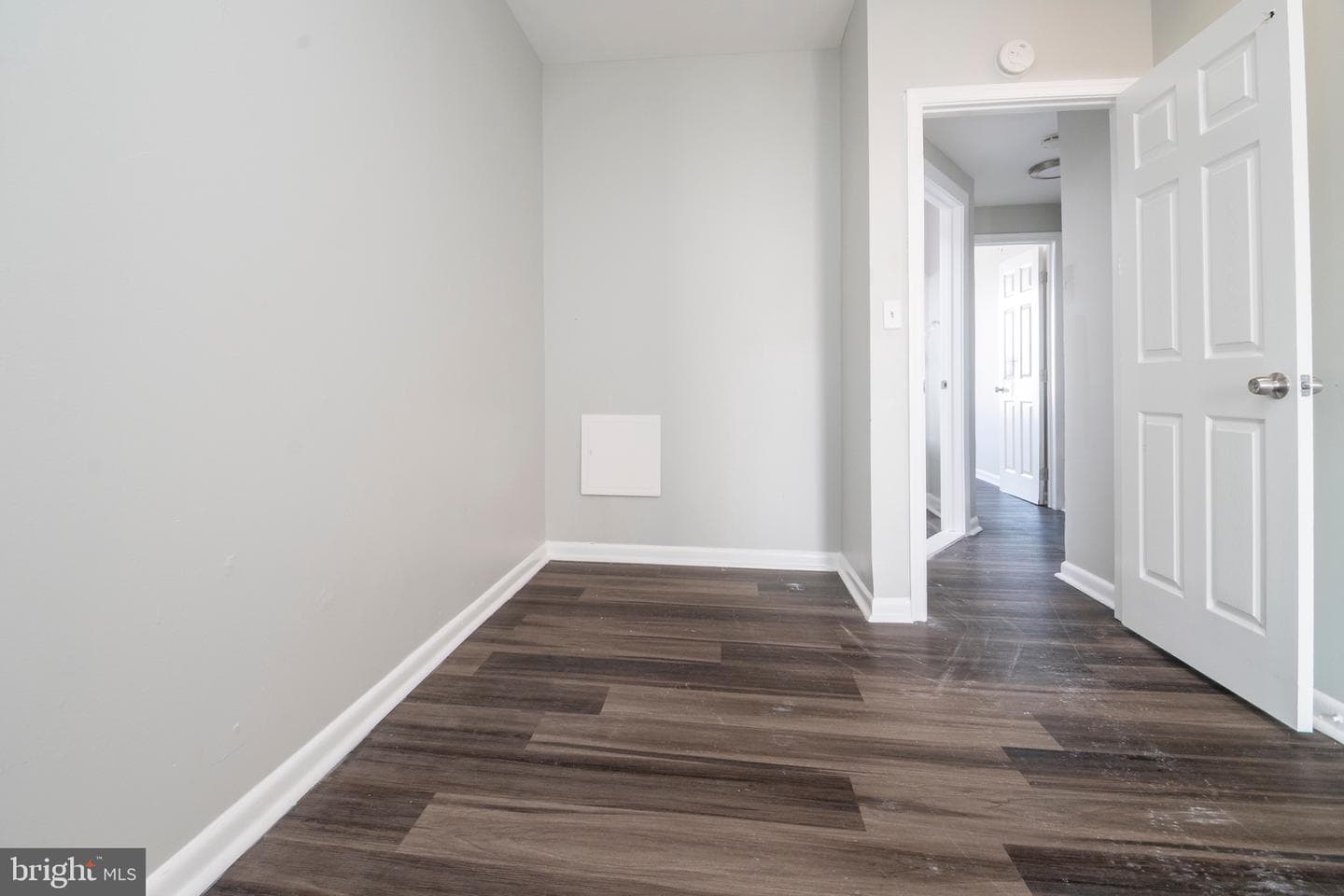 530 N Curley Street photo 18