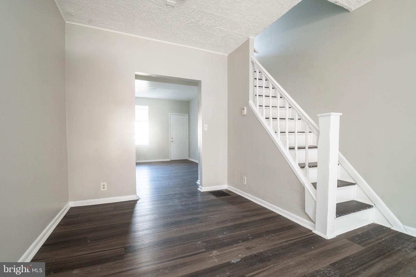 530 N Curley Street photo 5