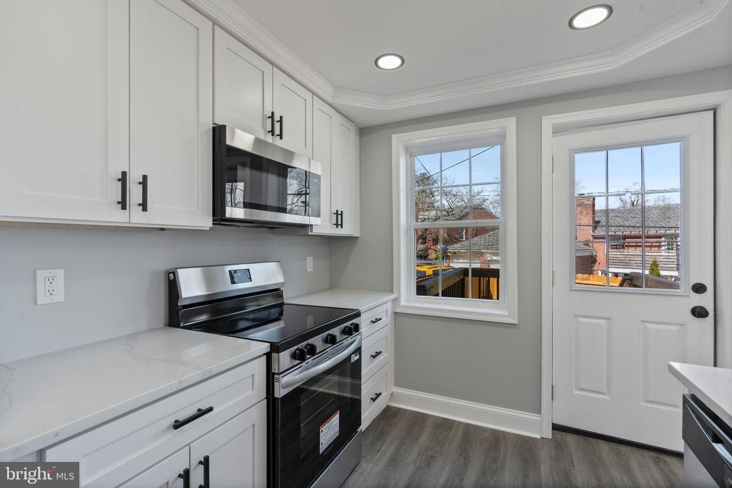 402 Croydon Road photo 18