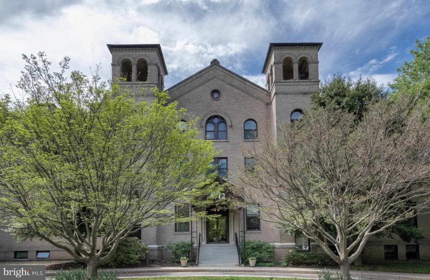 5712 Roland Avenue #1e photo 1