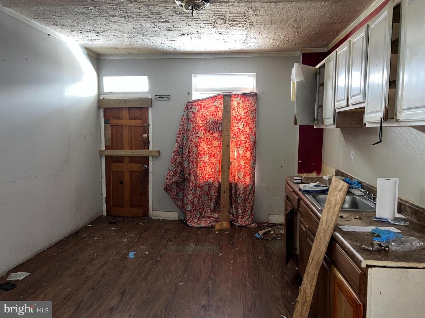 615 N Kenwood Avenue photo 8