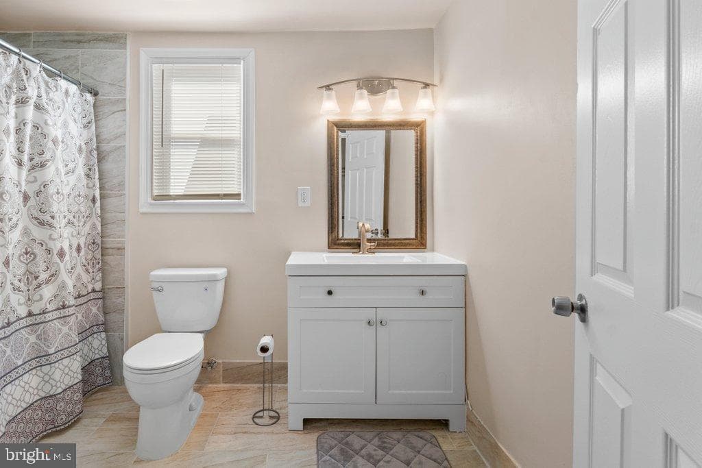 4919 Harford Road photo 33