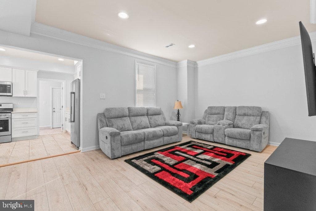 4919 Harford Road photo 9