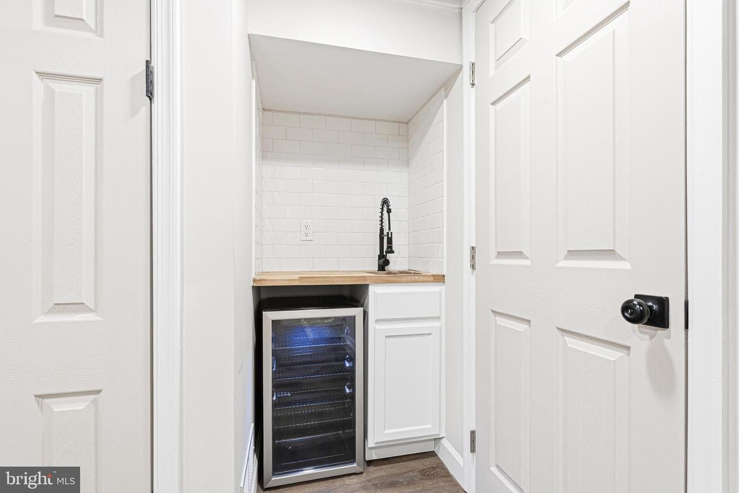 1326 Tompkins Street photo 13