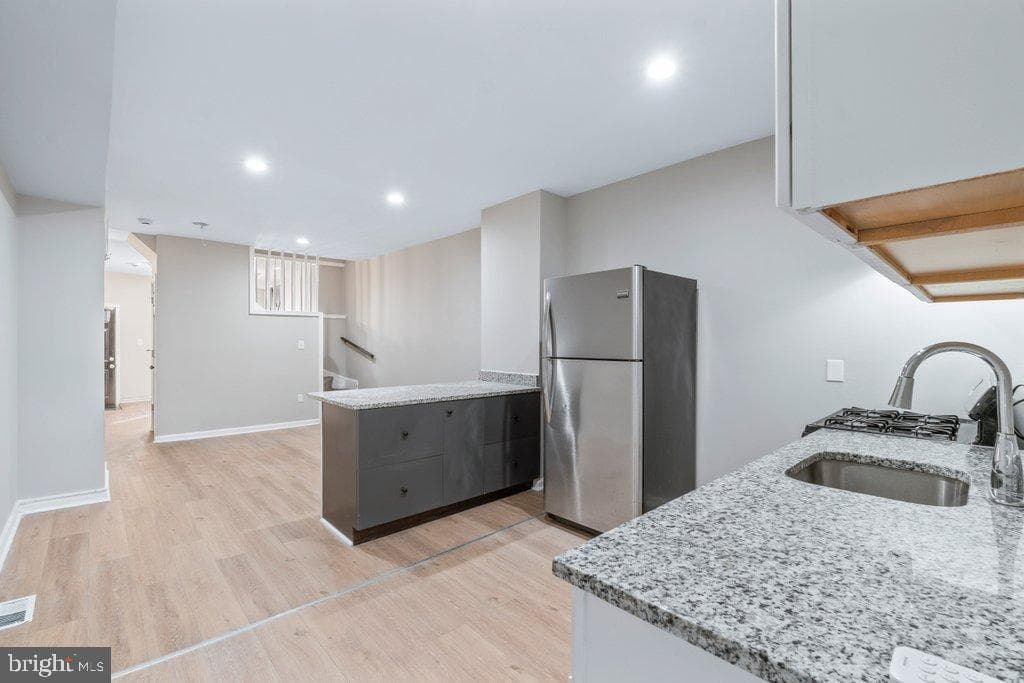 2108 Ashton Street photo 12
