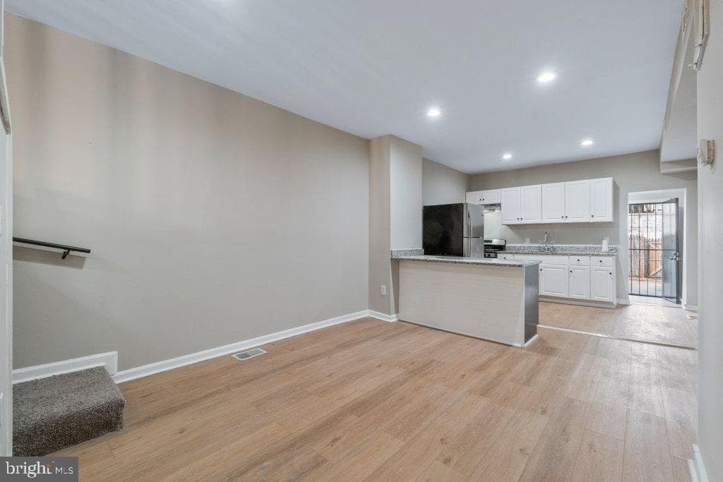 2108 Ashton Street photo 7