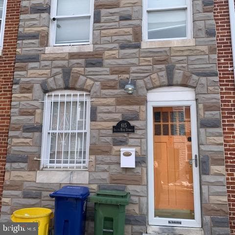 615 S Rose Street photo 1