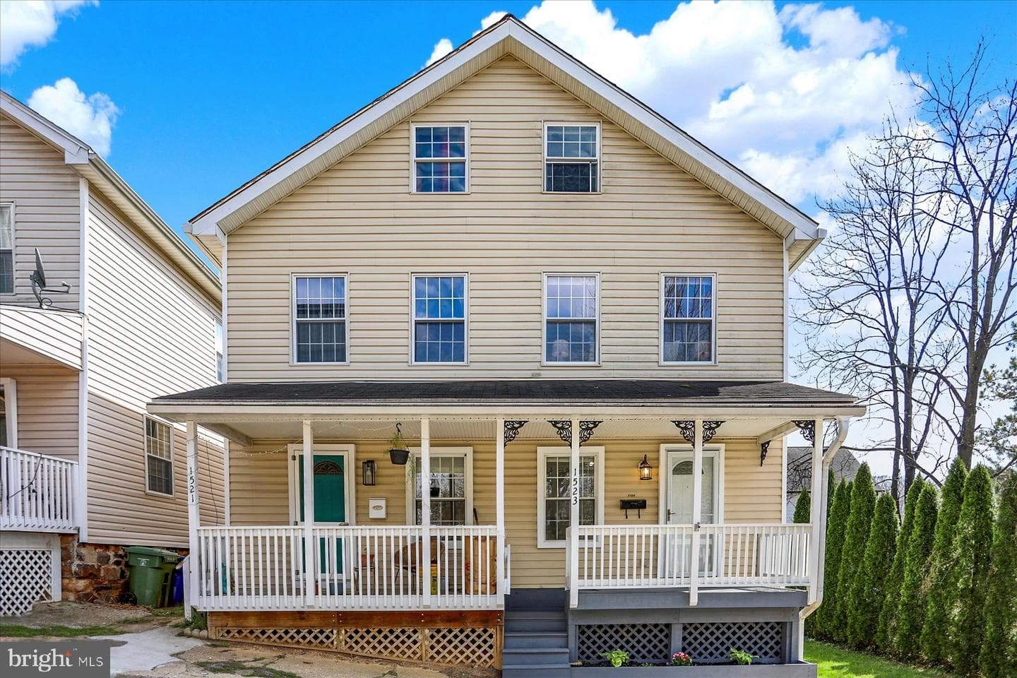 1523 Baldwin Street photo 2