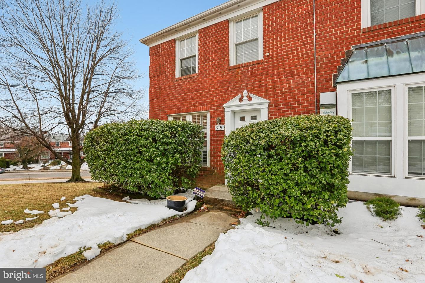 915 Dartmouth Glen Way photo 2