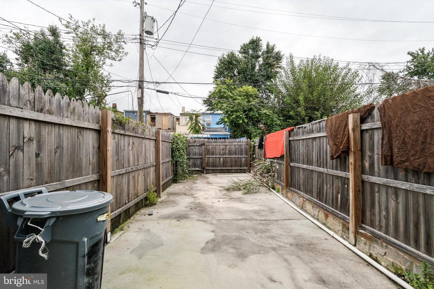 2012 Eagle Street photo 24