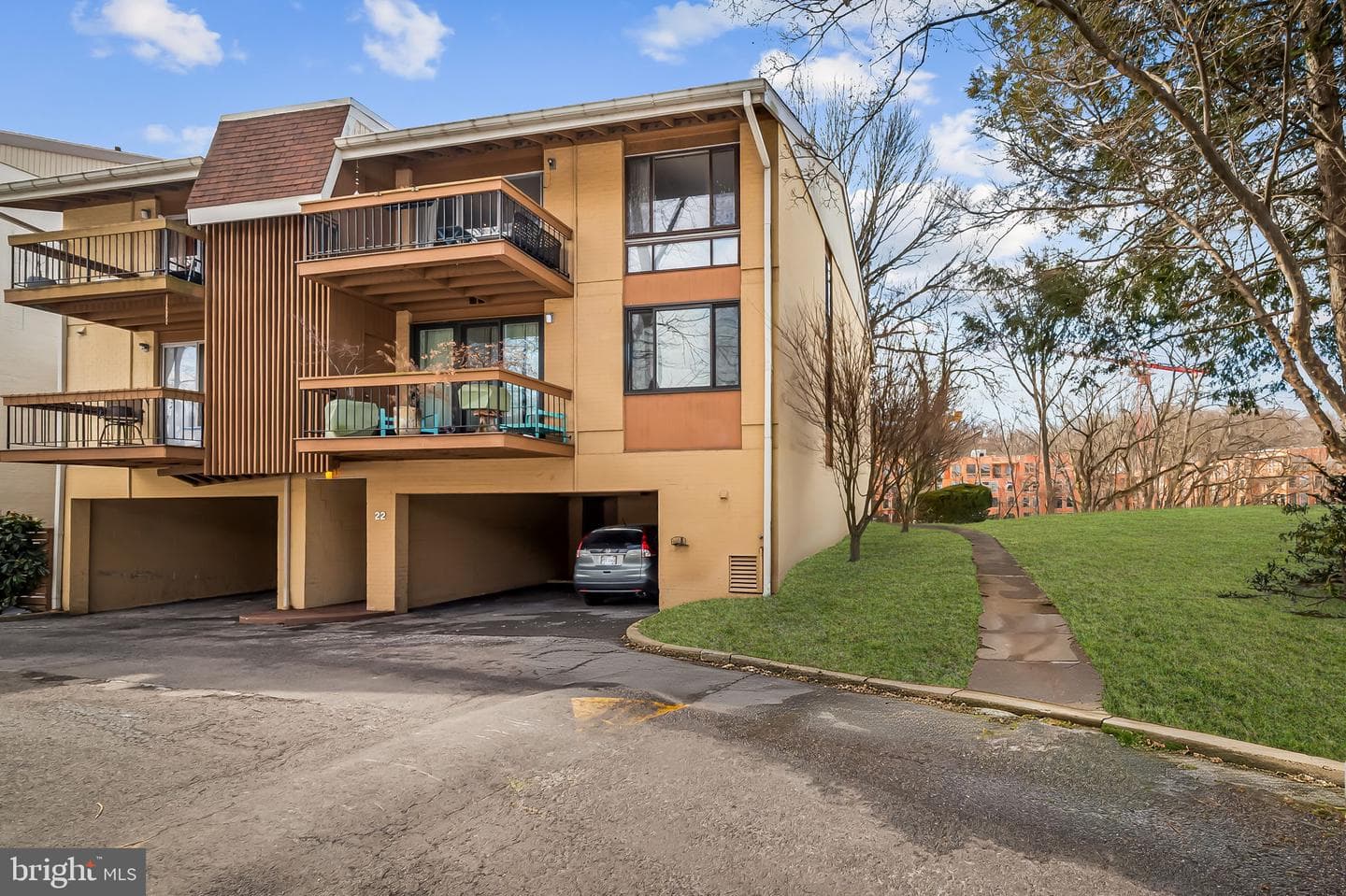 22 Cross Keys Road #22e photo 2