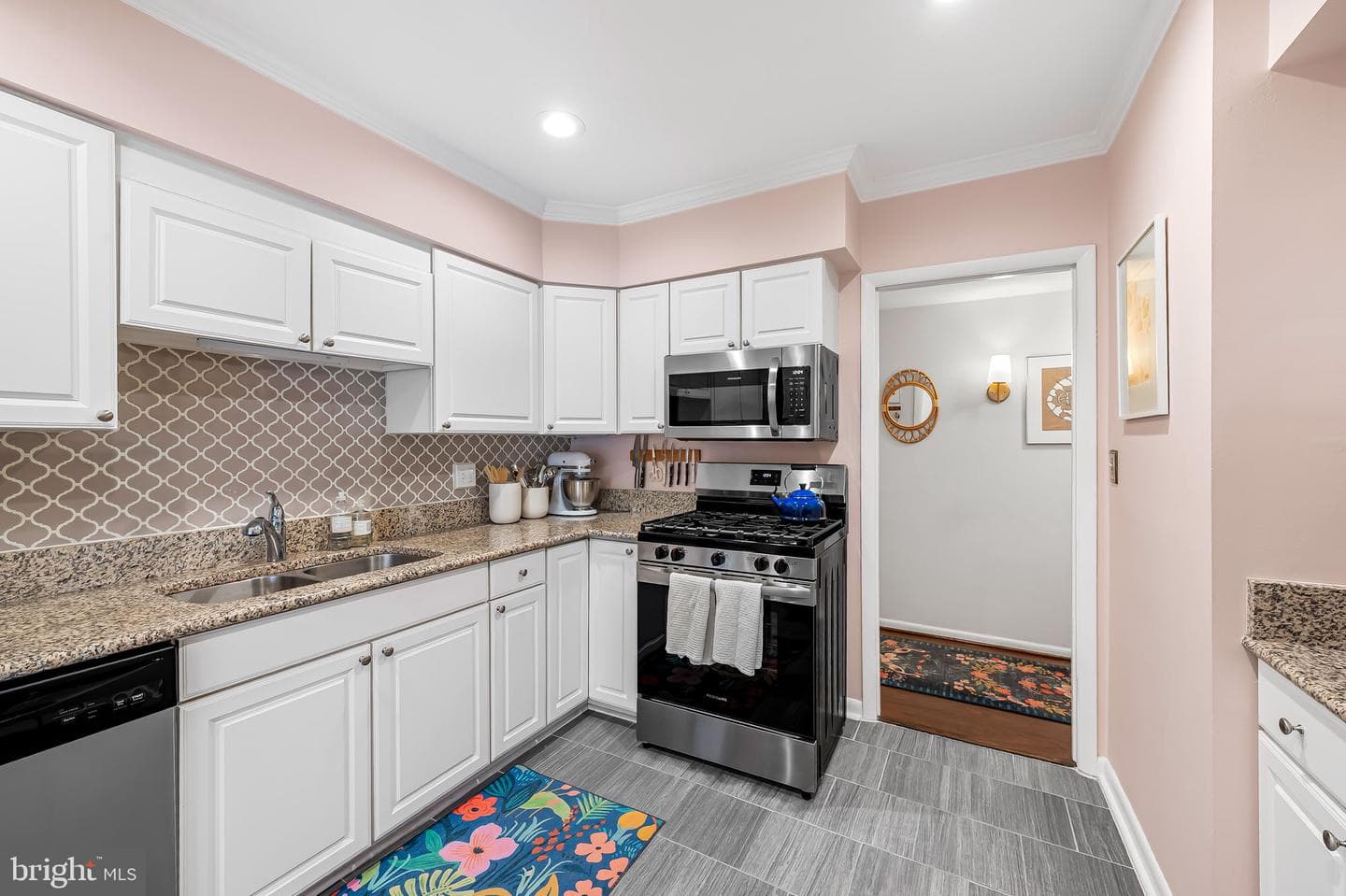 22 Cross Keys Road #22e photo 7