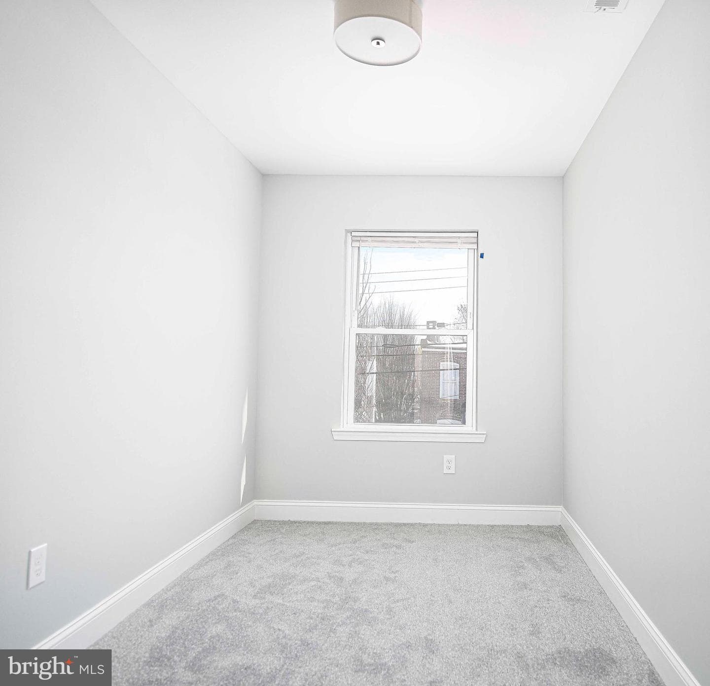 441 N East Avenue photo 19