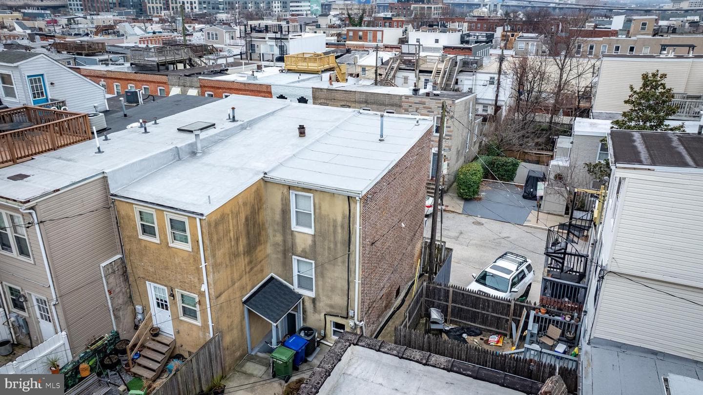 1601 Marshall Street photo 37