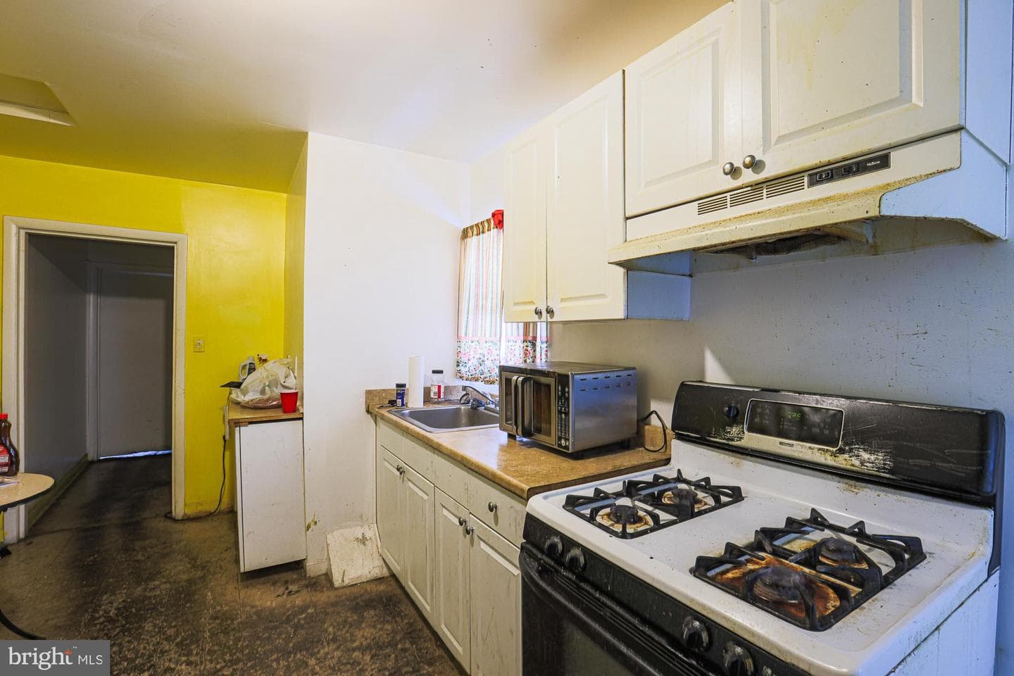 633 N Brice Street photo 17